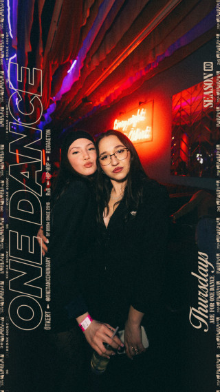 ONE DANCE - s10e11 - 12.18. | XMAS Lights