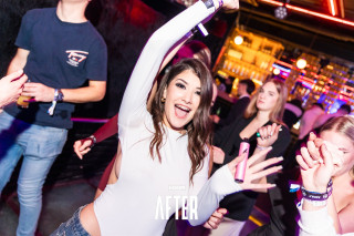 Tesla After - 2025.12.08.