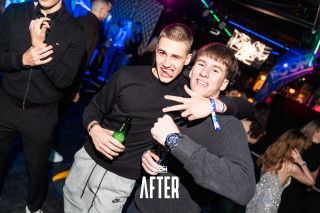 Tesla After - 2025.12.08.