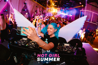 Hot Girl Summer - Closing - Heaven - 08.30 