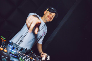 Lauder After - 2025.12.06.