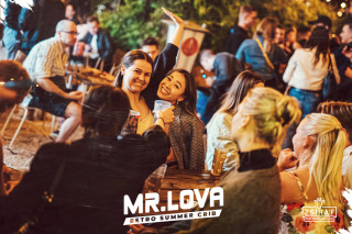 Mr. Lova - Retro Summer Crib - 05.19. - Zsiráf
