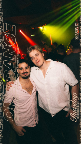 ONE DANCE - s10e09 - 12.04. | Santa's Beach